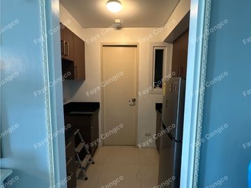 1 Bedroom Unit For Sale in Red Oak at Two Serendra