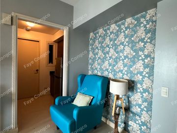 1 Bedroom Unit For Sale in Red Oak at Two Serendra