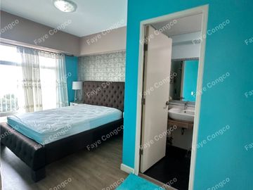 1 Bedroom Unit For Sale in Red Oak at Two Serendra