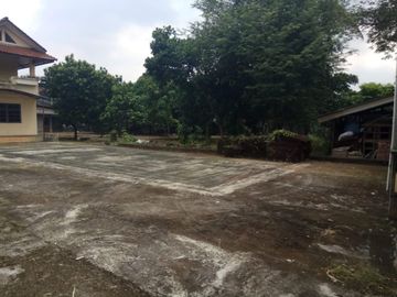 Dijual Tanah Dan Bangunan SHM Cocok Untuk Usaha di Jl Jelupang BSD
