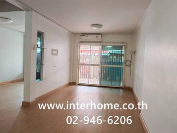 Two-story townhome, 17.8 sq.wah, Novo Ville Tiwanon-Pathum Thani, Soi Thamsuthee, Pathum Thani Inner Road, Mueang Pathum Thani, Pathum Thani.