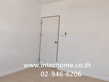 Two-story townhome, 17.8 sq.wah, Novo Ville Tiwanon-Pathum Thani, Soi Thamsuthee, Pathum Thani Inner Road, Mueang Pathum Thani, Pathum Thani.