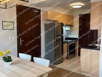 For Lease/Rent One(1) Bedroom corner unit  with balcony  near High Street_ Verve Residences  BGC, Taguig
