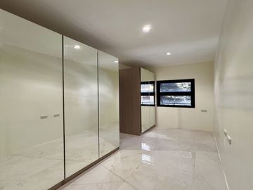 🏡 For Sale: Modern Contemporary Home in Sta. Barbara Royale