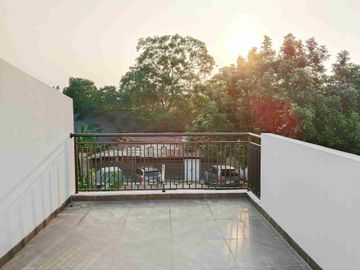 RUMAH BARU SIAP HUNI..! PONDOK KELAPA - JAKARTA TIMUR