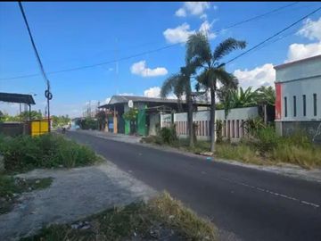 Dijual Gudang Zona Kuning Lokasi Pedan, Klaten Luas 1020m2