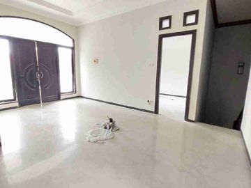 DIJUAL RUMAH BABATAN PRATAMA MEWAH CLASSIC MURAH BAGUS
