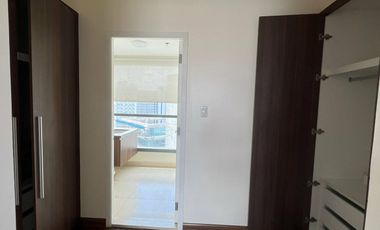 Spacious 2 bedrooms for rent at Shang Salcedo Place Makati
