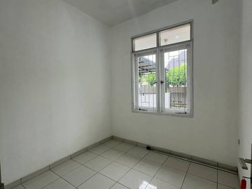 Rumah Terawat Komplek Kemang Pratama Pekayon Kota Bekasi