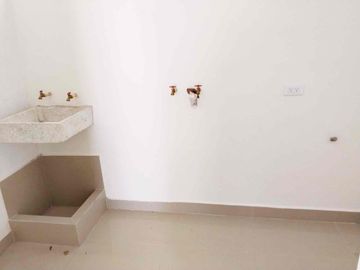 Casa en Venta en Galerías de Camino Real nueva a estrenar