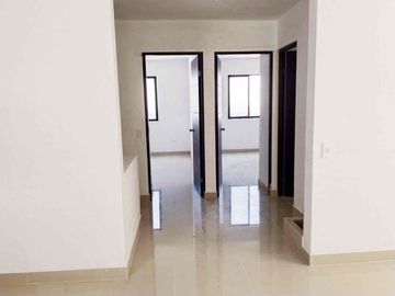Casa en Venta en Galerías de Camino Real nueva a estrenar