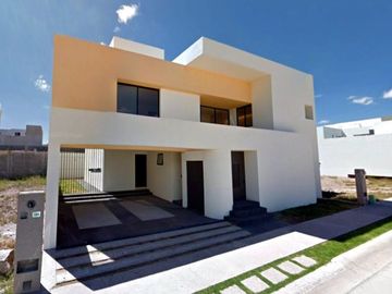 HERMOSA CASA EN CORDILLERA RESIDENCIAL SAN LUIS POTOSI