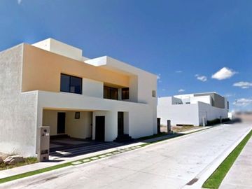 HERMOSA CASA EN CORDILLERA RESIDENCIAL SAN LUIS POTOSI