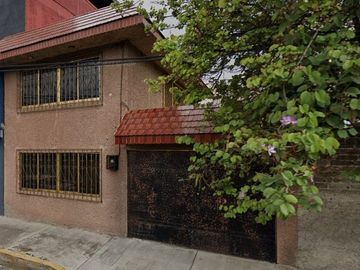 CASA EN VENTA EN C. GRAL. JUAN ENRIQUEZ, IZTAPALAPA