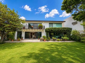Casa en Venta con Vista al Campo de Golf en La Vista Country Club
