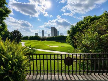 Casa en Venta con Vista al Campo de Golf en La Vista Country Club