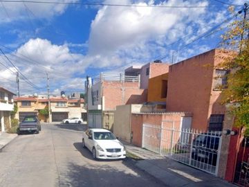 LINDA CASA EN COLONIA SAN PATRICIO SAN LUIS POTOSI