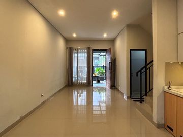 Rumah Cantik Siap Huni Kitchen Set, Cabinet Custom, Harga Menarik - Pondok Aren Tangerang Selatan