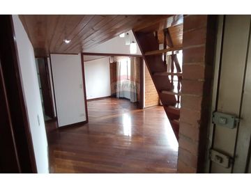 Vendo Apartamento Duplex en Portales del Norte