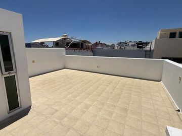 Casa en Renta en La Cima, Zapopan, Jalisco Coto Privado
