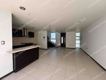 casa en venta Villa contemporánea Hilario Medina