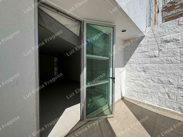 casa en venta Villa contemporánea Hilario Medina