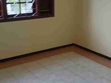 Dijual Rumah Luas di Villa Tidar Estate