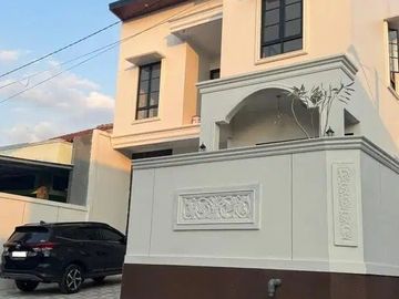 Rumah Mewah HOOK 2 Lantai di Manyaran, Dekat Tol & Bandara Semarang