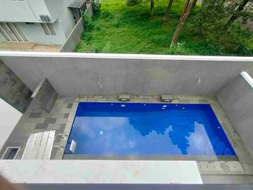 dijual rumah baru siap huni private pool