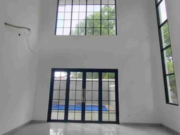 dijual rumah baru siap huni private pool