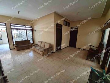 Dijual Cepat Rumah di Tebet Timur