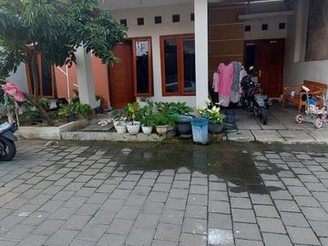 Rumah Minimalis Modern Siap Huni Hadap Selatan di Perum Podomoro Residence Mayang Gatak Sukoharjo
