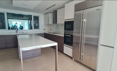 3 bedroom unit for rent at Two Roxas Triangle