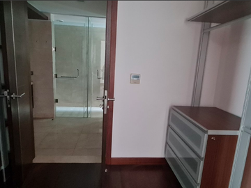 3 bedroom unit for rent at Two Roxas Triangle