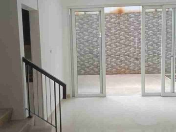 D jual rumah golf lake