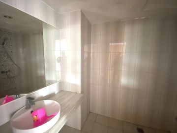 Sewa Apartemen Galeri Ciumbuleuit 2 Tipe Studio, Furnished, Lantai 31