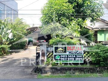 Rumah Komersial Halaman Luas Cocok Usaha Cafe & Resto & Kantor di Pusat Kota