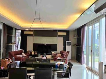 Dijual Rumah Mewah Nuansa Villa Pondok Hijau Golf Summarecon Serpong