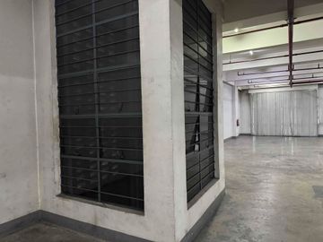 222sqm Warehouse/commercial Space for Rent in Brgy. Santol Quezon City