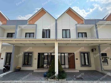 New minimalis Rumah di Satelit Utara Surabaya Barat