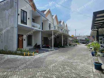 New minimalis Rumah di Satelit Utara Surabaya Barat