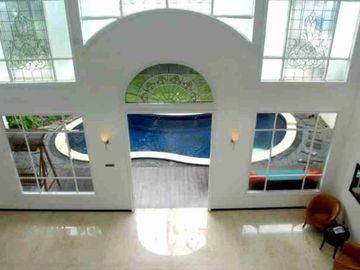 Rumah Lux Jalan Utama Perumahan Araya Boulevard Luas 866 m2