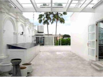 Rumah Lux Jalan Utama Perumahan Araya Boulevard Luas 866 m2