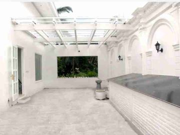 Rumah Lux Jalan Utama Perumahan Araya Boulevard Luas 866 m2