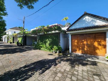 Villa nyaman dengan lingkungan yang tenang Dijual, di Kediri Tabanan