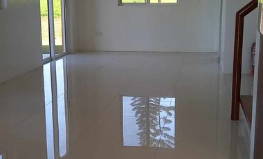 House and Lot For Sale in Metrogate Tagaytay Estates-MC