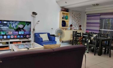 HOUSE AND LOT FOR SALE w/ INCOME GENERATING IN LAS PIÑAS