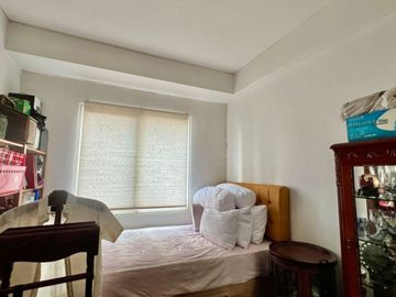 Hot Deal. For Sale, Apartemen Aspen Tower B, 3BR Hunian Nyaman, Siap Huni Harga Hanya Rp 1,4 M