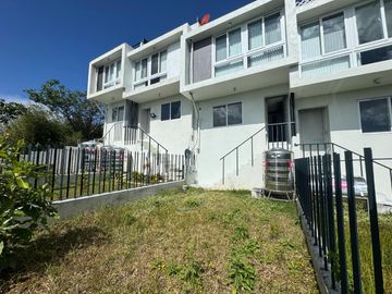 For Sale Pre-owned 3 Storey Townhouse w/ Garden and Breathtaking Mountain and City View-JV2