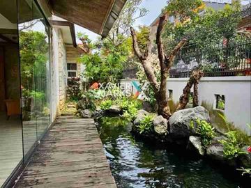 rumah mewah private pool di Boulevard pbi araya blimbing malang